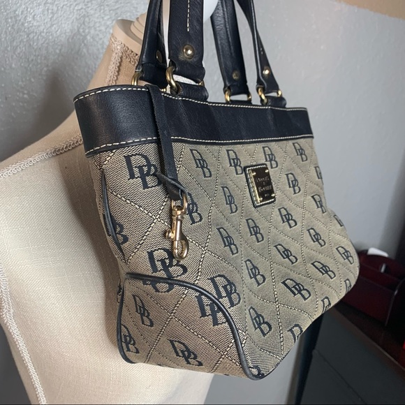 Dooney & Bourke DB print 1975 - Picture 4 of 16